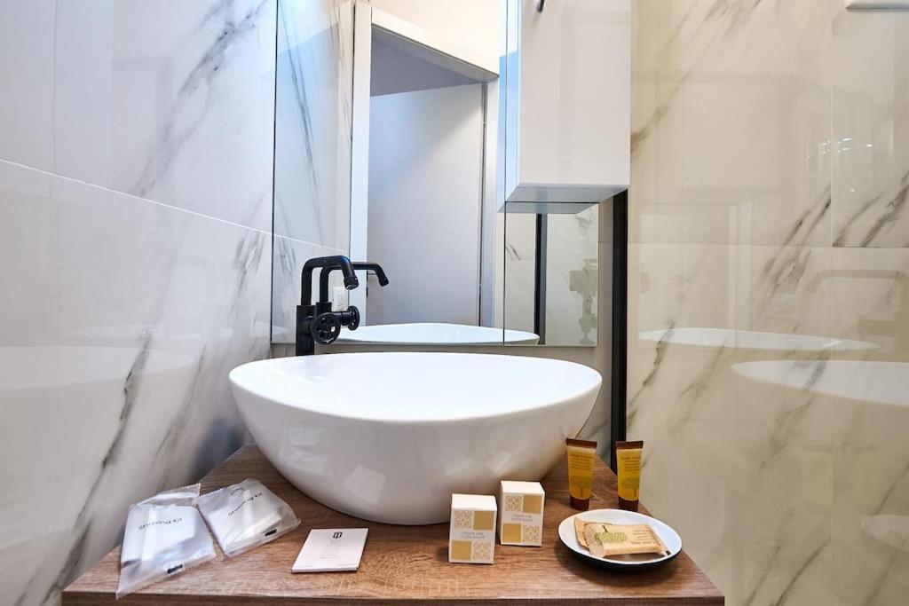 Lux Vatican Suite In Front Of Saint Peter! Rome Exterior photo